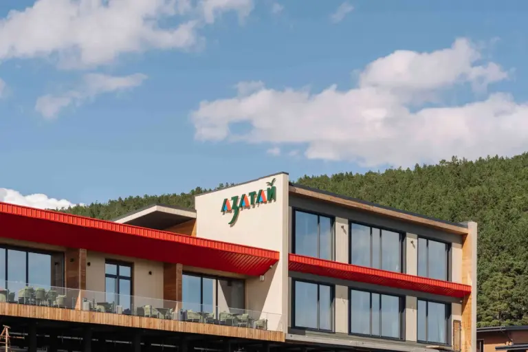 Парк-отель «Азатай» у Байкала в Большом Голоустном, Парк-отель / загородный клуб, Иркутская область, Большое Голоустное