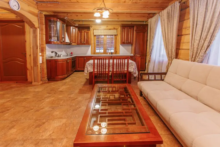 Палаты с кабинетом, кухней и застеклённой лоджией до 6 гостей, фото 3