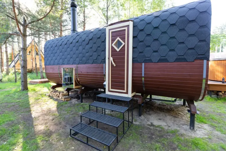 Загородный комплекс Les Holidays в сосновом лесу под Киржачом, База отдыха
