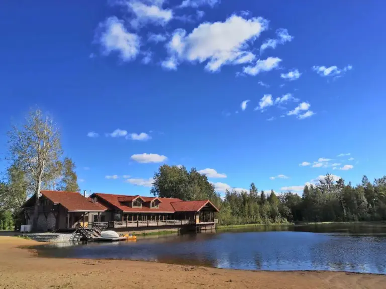 Курорт «Снежный» в Коробицыно, База отдыха