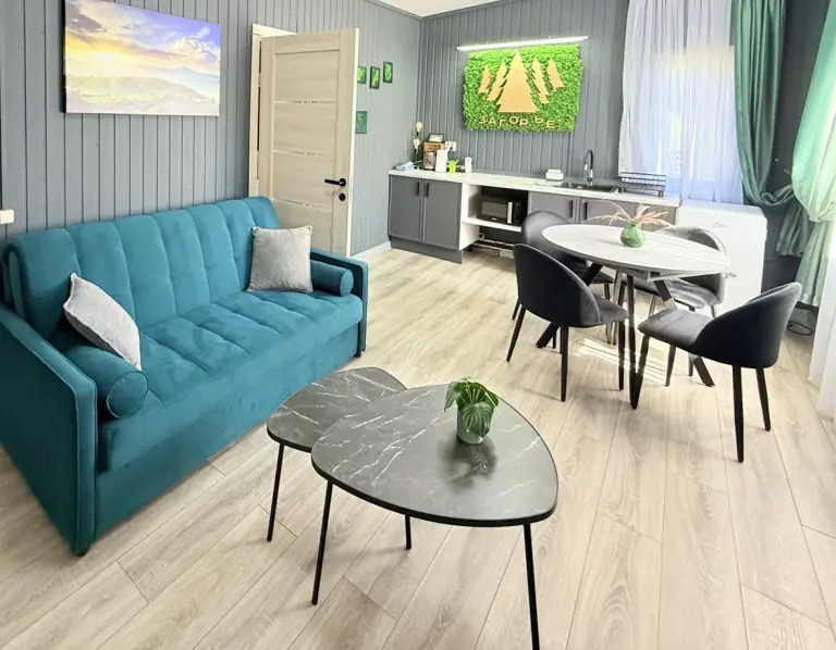 Домик «Мятный лофт» 30 м² с верандой и подвесными креслами до 4 гостей, фото 3