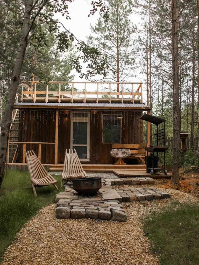 Хижина на двоих с террасой на крыше, Глэмпинг, A-frame домики Forest Tale в Дегтярске