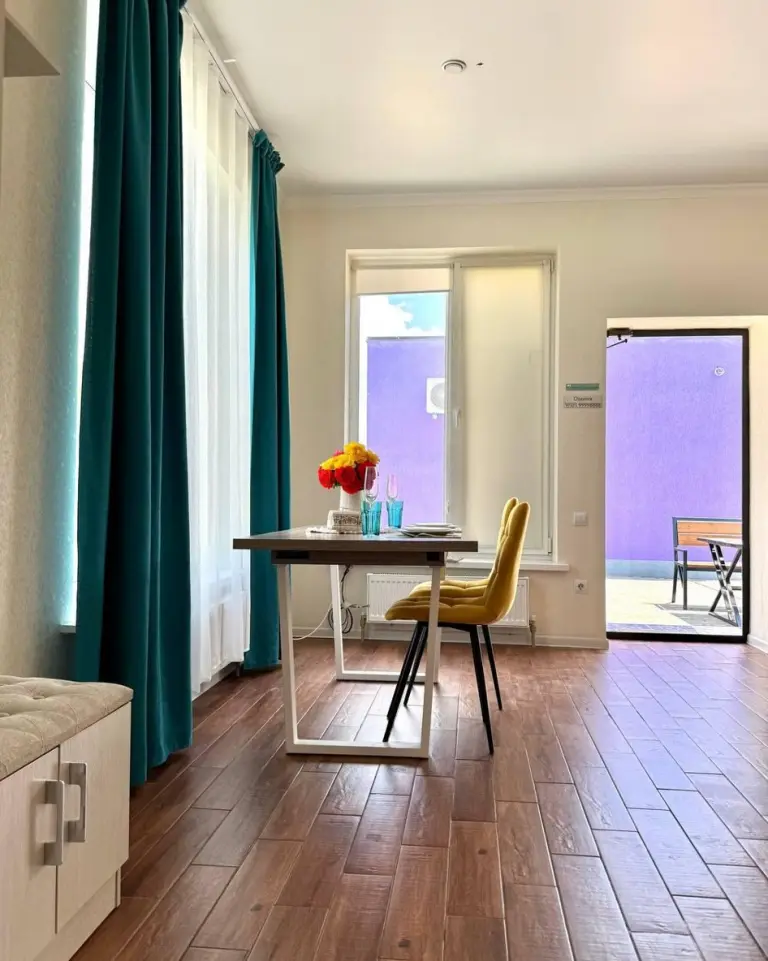 Цветной мини-коттедж 40 м² для двоих, 4 дома, фото 5