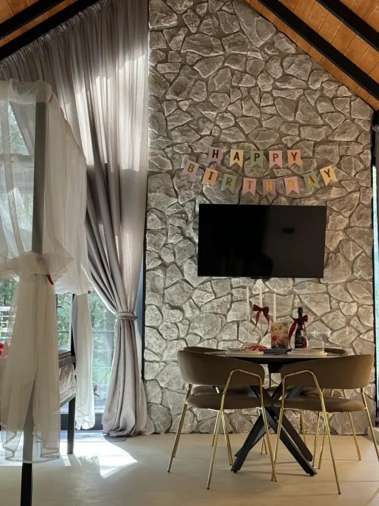А-фрейм Bansko с каменной стеной и спа-бассейном до 4 гостей, фото 5