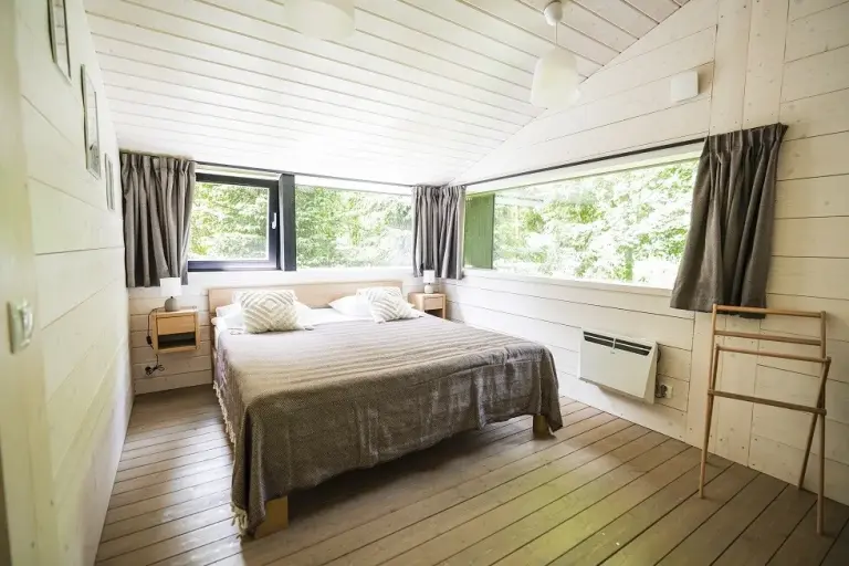 Дом «Каштан» 77 м² с кухней-гостиной и панорамными окнами до 6 гостей, фото 5