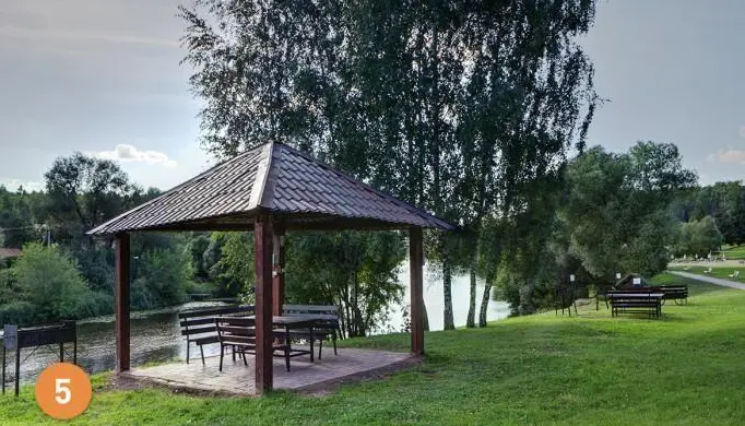 Несколько беседок на территории дома отдыха Valesko Hotel Spa, фото 3