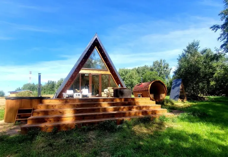 A-frame дом с баней-бочкой и купелью в лесу до 5 гостей, Глэмпинг, Подмосковье, Волоколамский