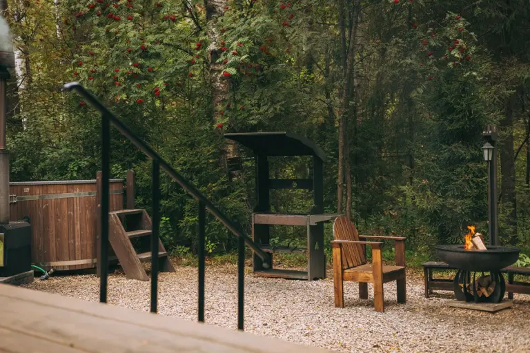Треугольный A-frame 45 м² с купелью и гриль-очагом, четыре одинаковых, до 4 гостей, фото 2