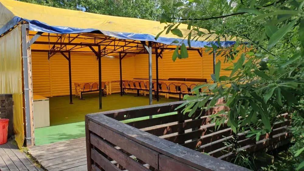 Прокат шатра-веранды для 80 гостей на территории "Forrest club" / Зеленый округ, фото 1