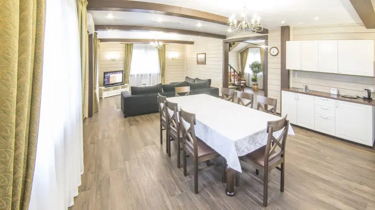 Терем №3 на 260 м² с беговой дорожкой и массажным креслом до 6 гостей, фото 2