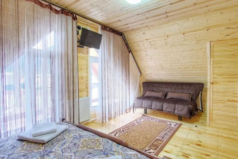 Шале с треугольным фронтоном и балконом на горы до 9 гостей, фото 3