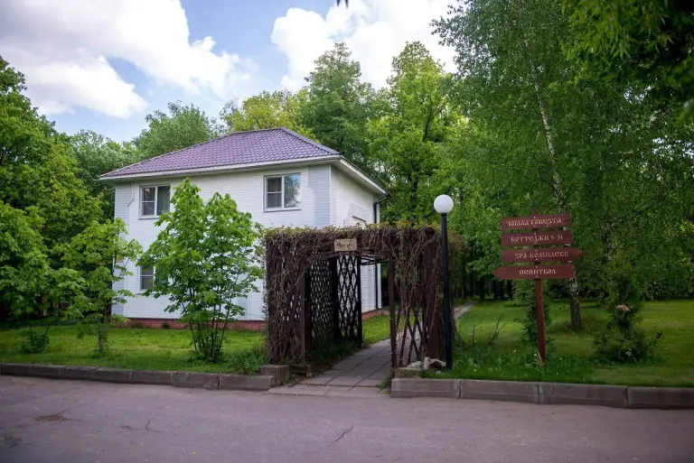 Двухэтажный гостевой дом «Фореста» 140 м² до 8 гостей, Дом, Подмосковье, Чехов